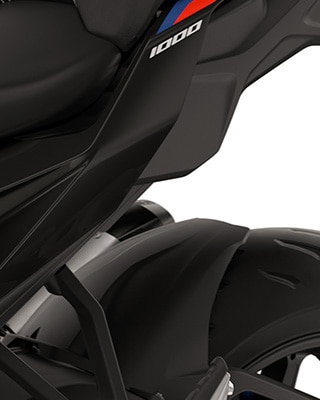 The carbon parts of the M Track package of the M 1000 XR from BMW Motorrad