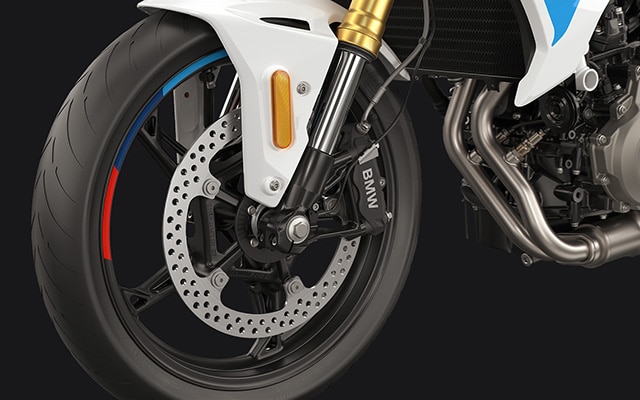 The rim tapes of the F 450 R from BMW Motorrad